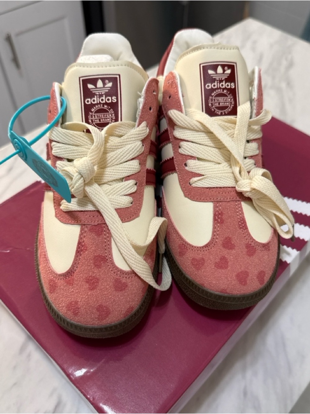 Adidas x Comme des Garçons PLAY Samba Women’s 5.5 Pink Heart Sneakers Limited Ed - Picture 4 of 11